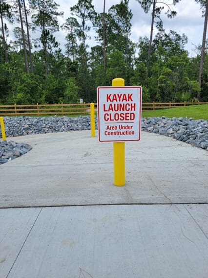 Traffic & Street Signs